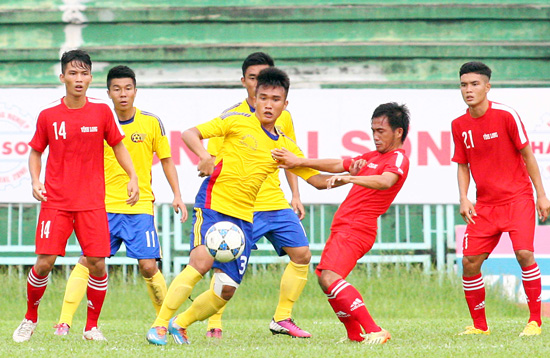 Khởi tranh vòng loại U21 Quốc gia: Đội Thừa Thiên Huế chiến thắng 2-1 trước SHB Đà Nẵng